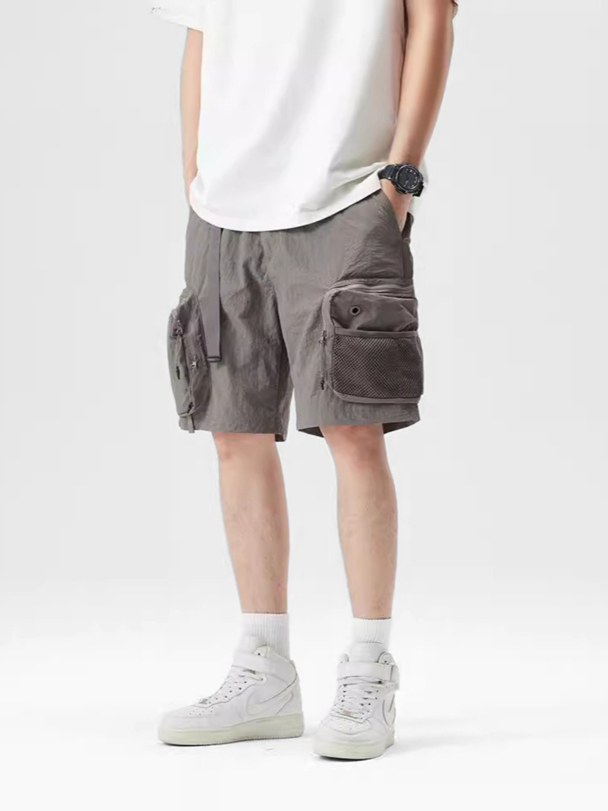 AlpineCrag – Atmungsaktive, knitterfreie Cargo-Shorts für Herren