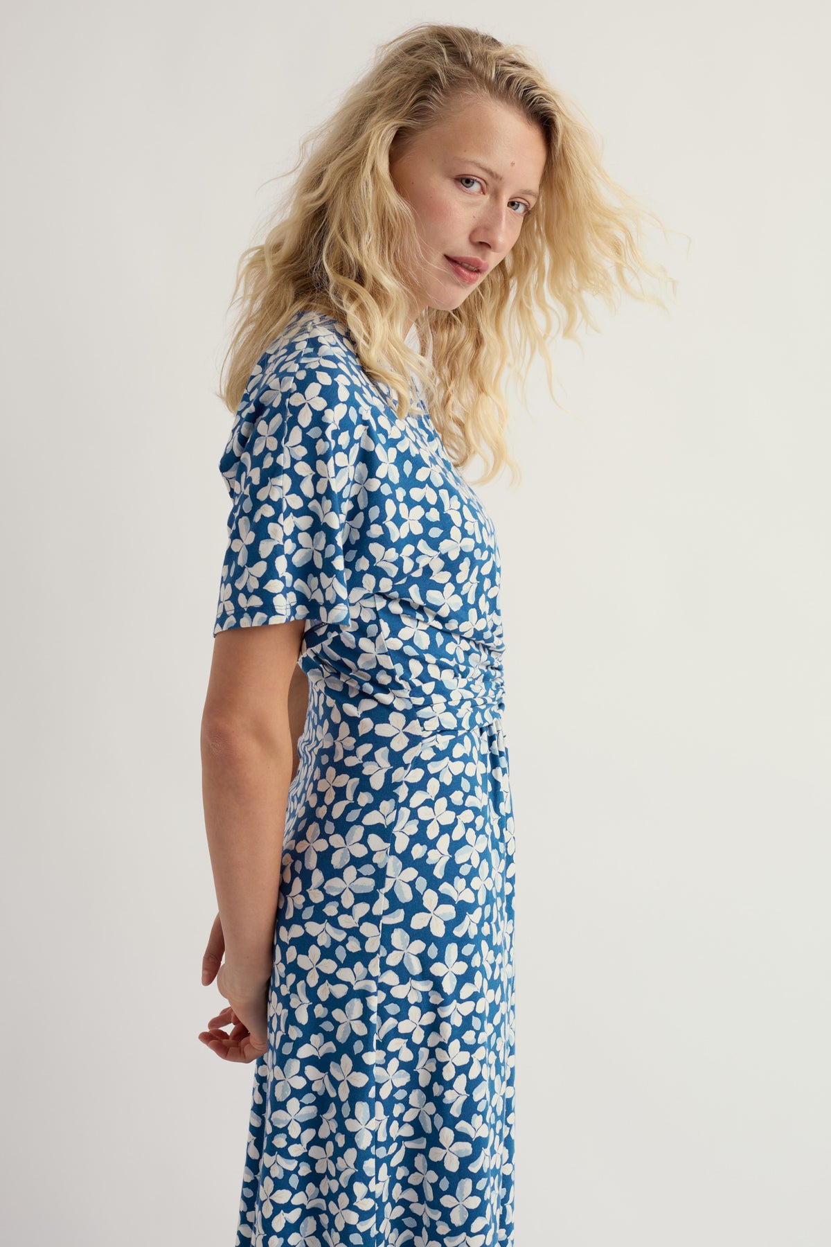 Midi-Jerseykleid in Wasserminze