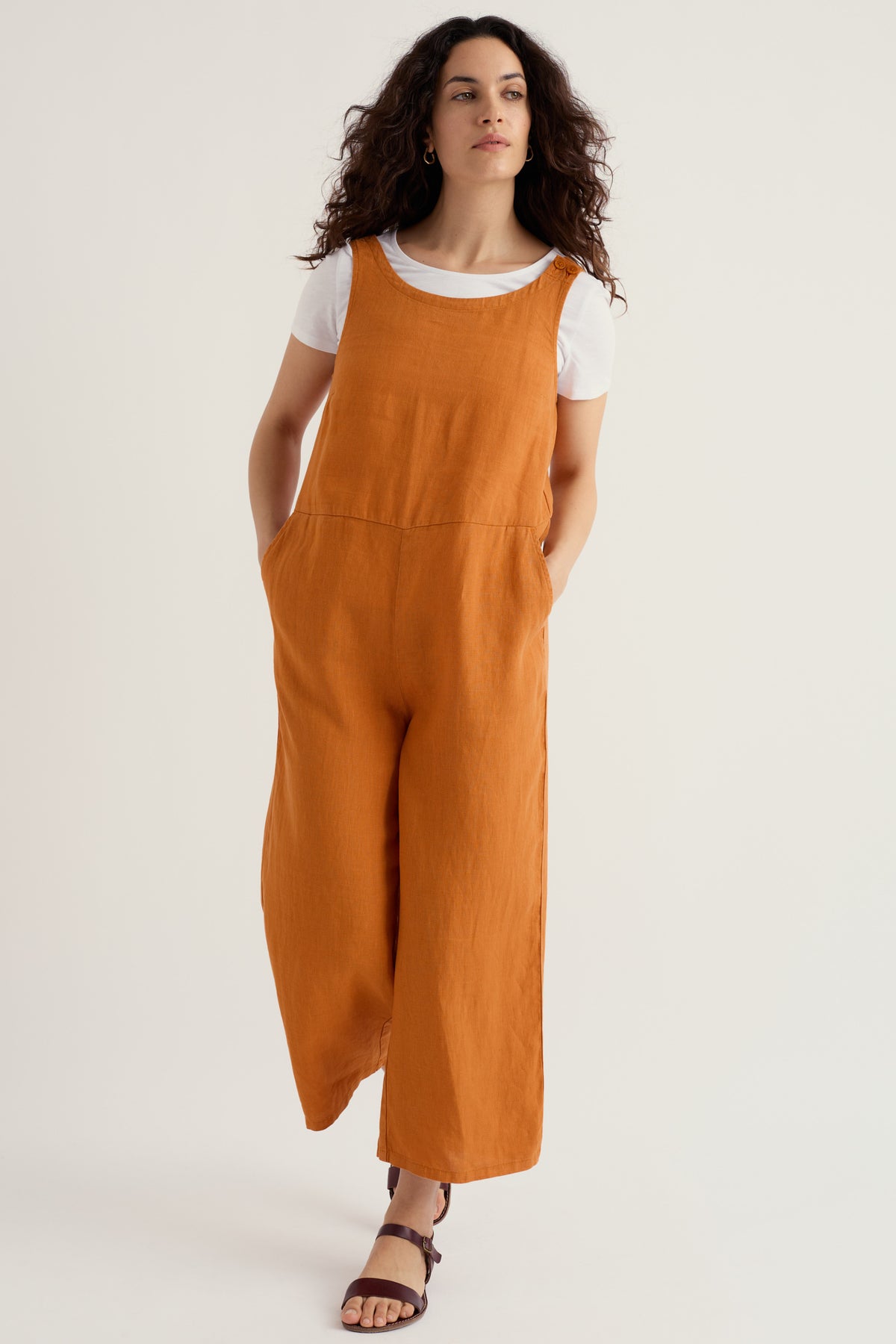 Salt Air Jumpsuit mit weitem Bein aus Leinen
