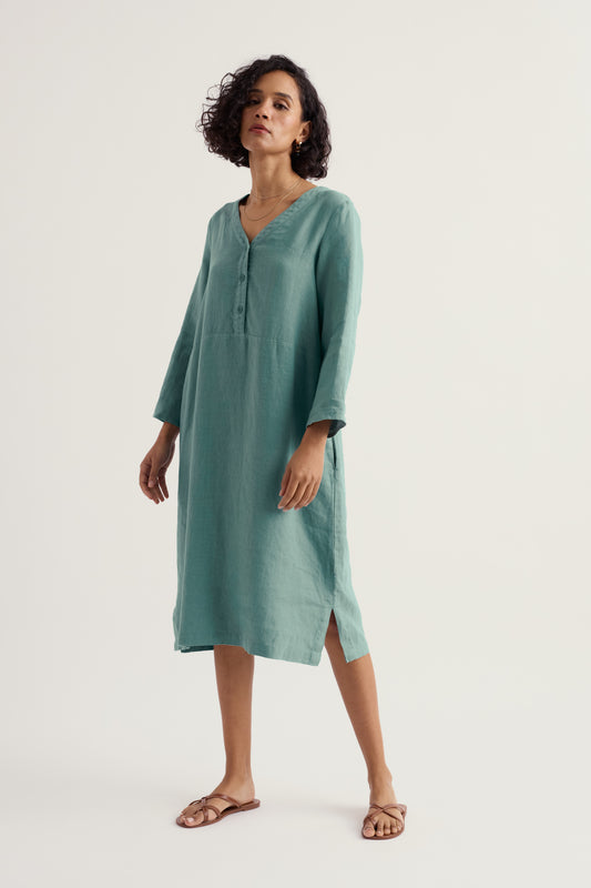 Leinen-Hängerkleid mit V-Ausschnitt in Tautropfen-Optik